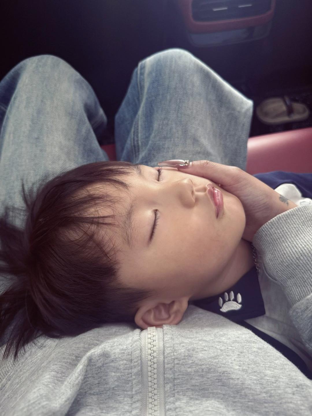 当了妈妈才知道 这世界上的任何都不能与我孩子相提并论