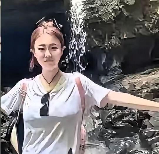 根据程梦圆的手机定位，搜救团队目前已锁定她在张良垴一带，因为她的定位最终轨迹在这