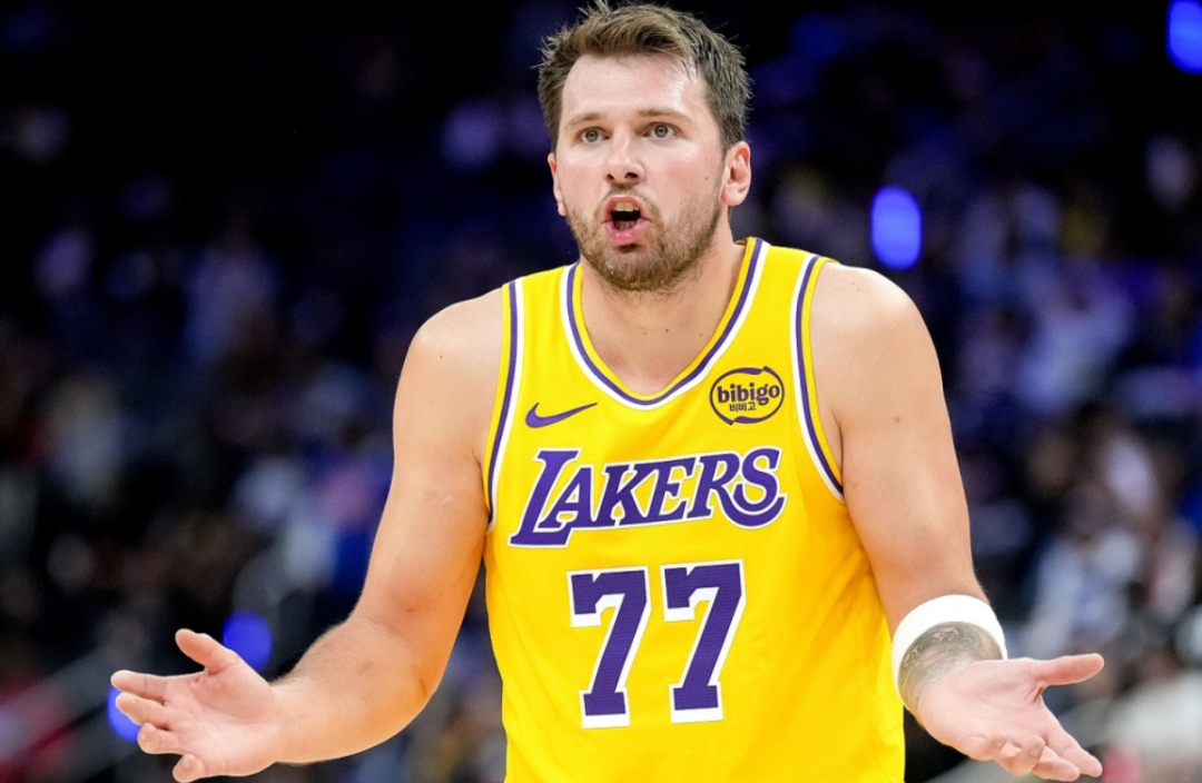 #东契奇前未婚妻索要5000万赔偿#【NBA | 又有反转！东契奇前未婚妻寻求5