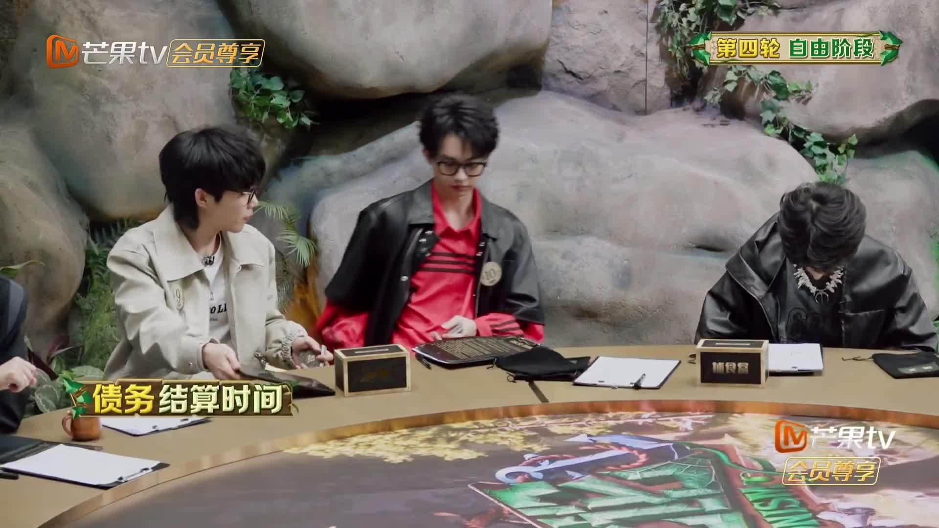 何运晨还完你的还你的 何运晨被刘小怂和吴泽林追着要债啦！他称买技能血槽快干了，想