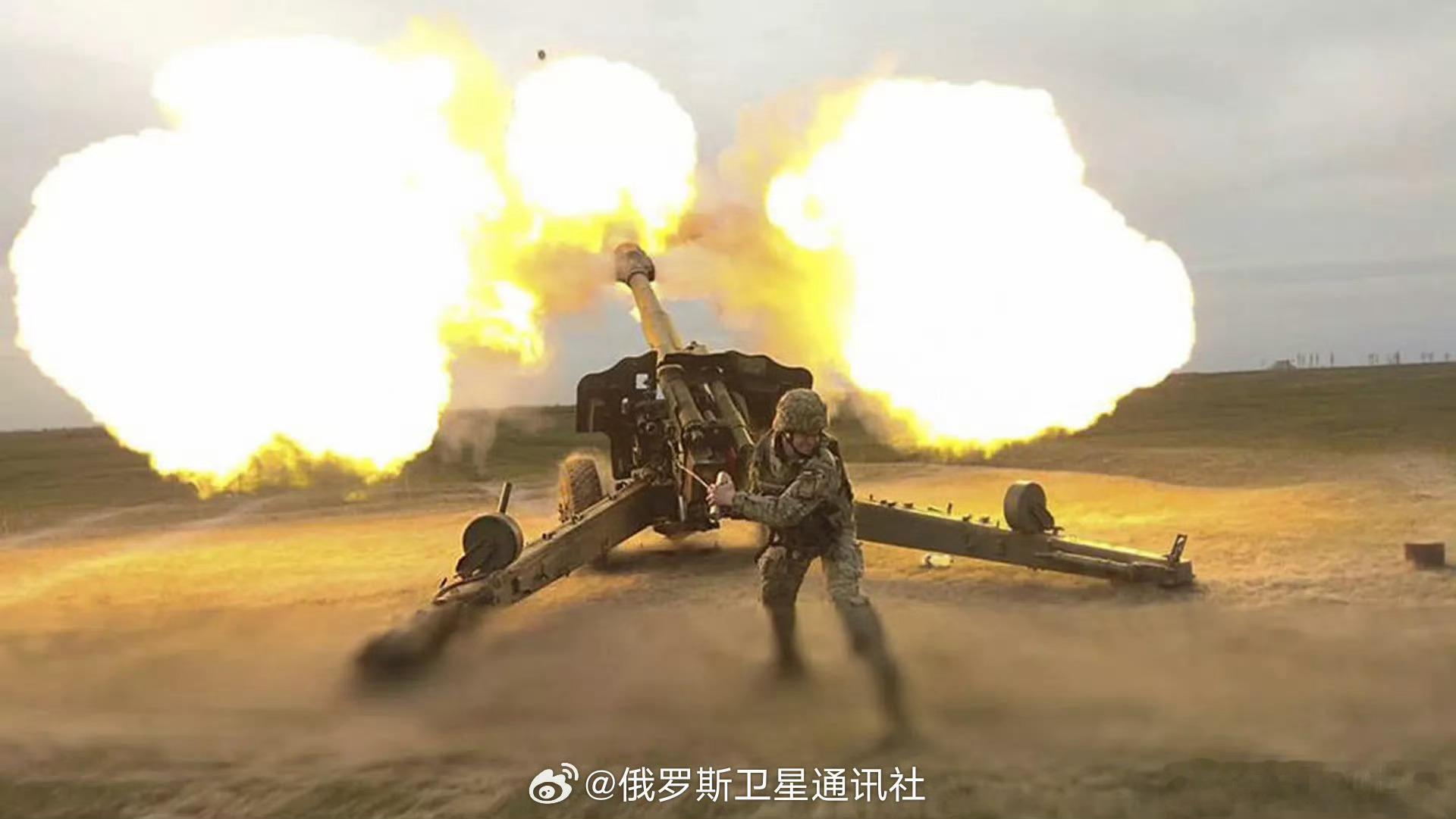 【乌军总司令与防长因部队武器采购问题爆发冲突】乌克兰武装部队总司令亚历山大•瑟尔