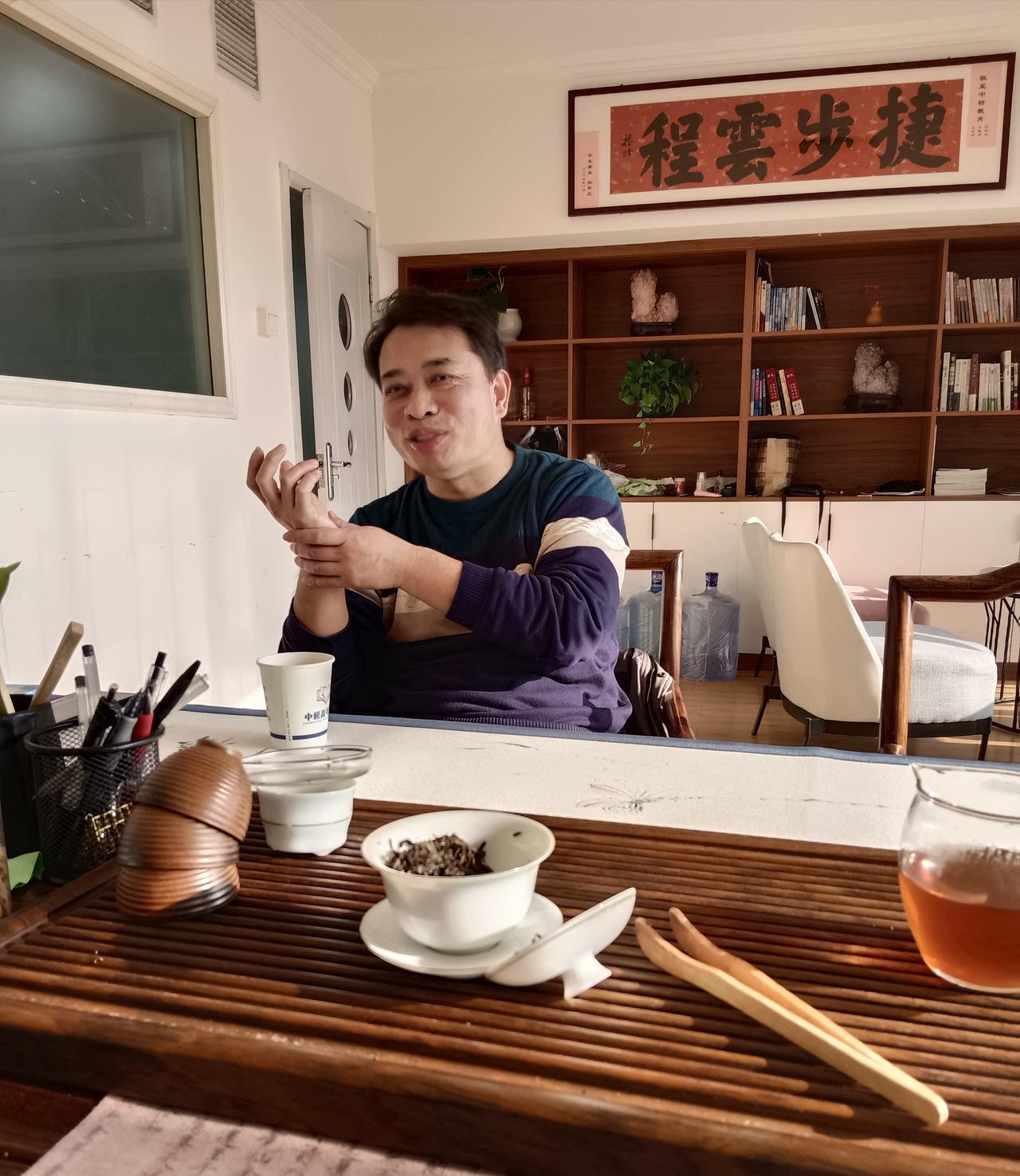 热烈欢迎中国著名诗人辰水兄弟(参加过第32届青春诗会、中作协会员)做客临沂中榜升