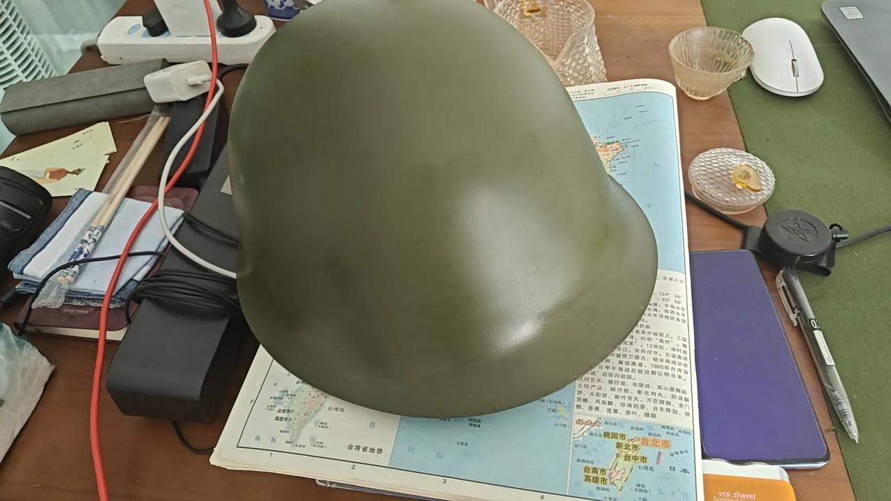 战友老猫这次开车来版纳，有三件事儿。一个是过来探望生病的刘妈，他叫刘姐。
刘妈去