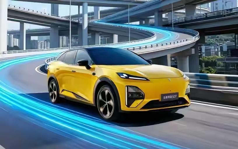 深蓝S07华为乾崑长续航版上市深蓝S07颜值与智慧兼具，超长真实续航+华为乾崑智