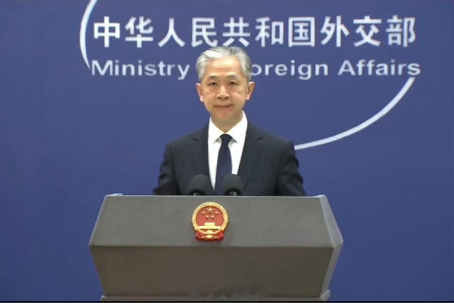 【#外交部回应美国对华认知战#】据路透社报道，美国前总统特朗普2019年签署一项