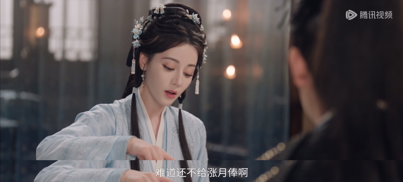 4月盼头：涨工资🙏迪丽热巴白日提灯 