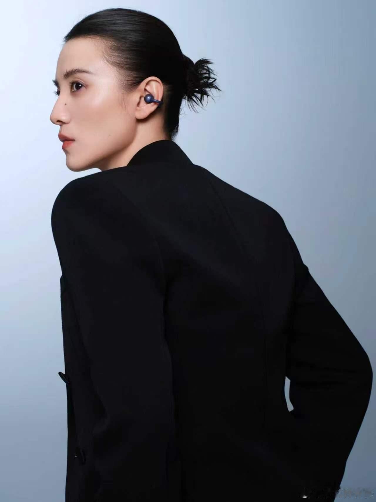 为什么现在这么流行耳夹式耳机 对比一堆开放式耳机，华为FreeClip的综合体验