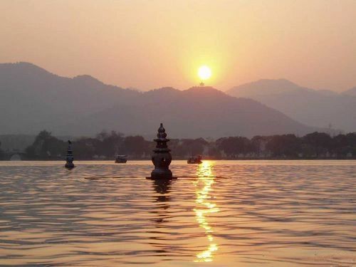 房价下跌元凶是他们！