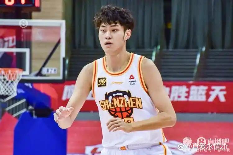 黄明依张皓嘉+2000万换王浩然？有些广东球迷也太好忽悠了，一个对广东有着深切恨