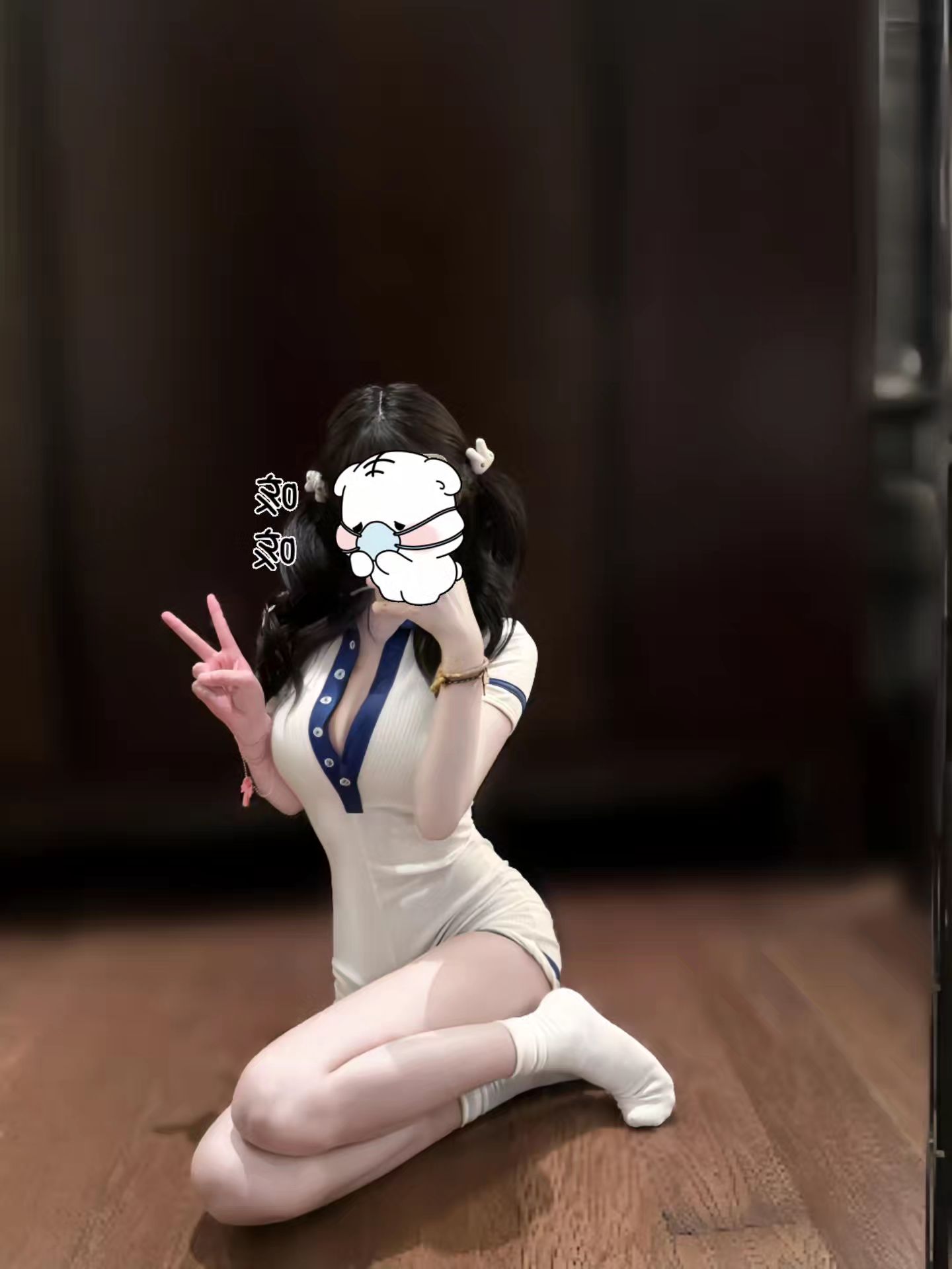 御萝双修 腿腿 体操服 你的小甜甜 对镜自拍姿势