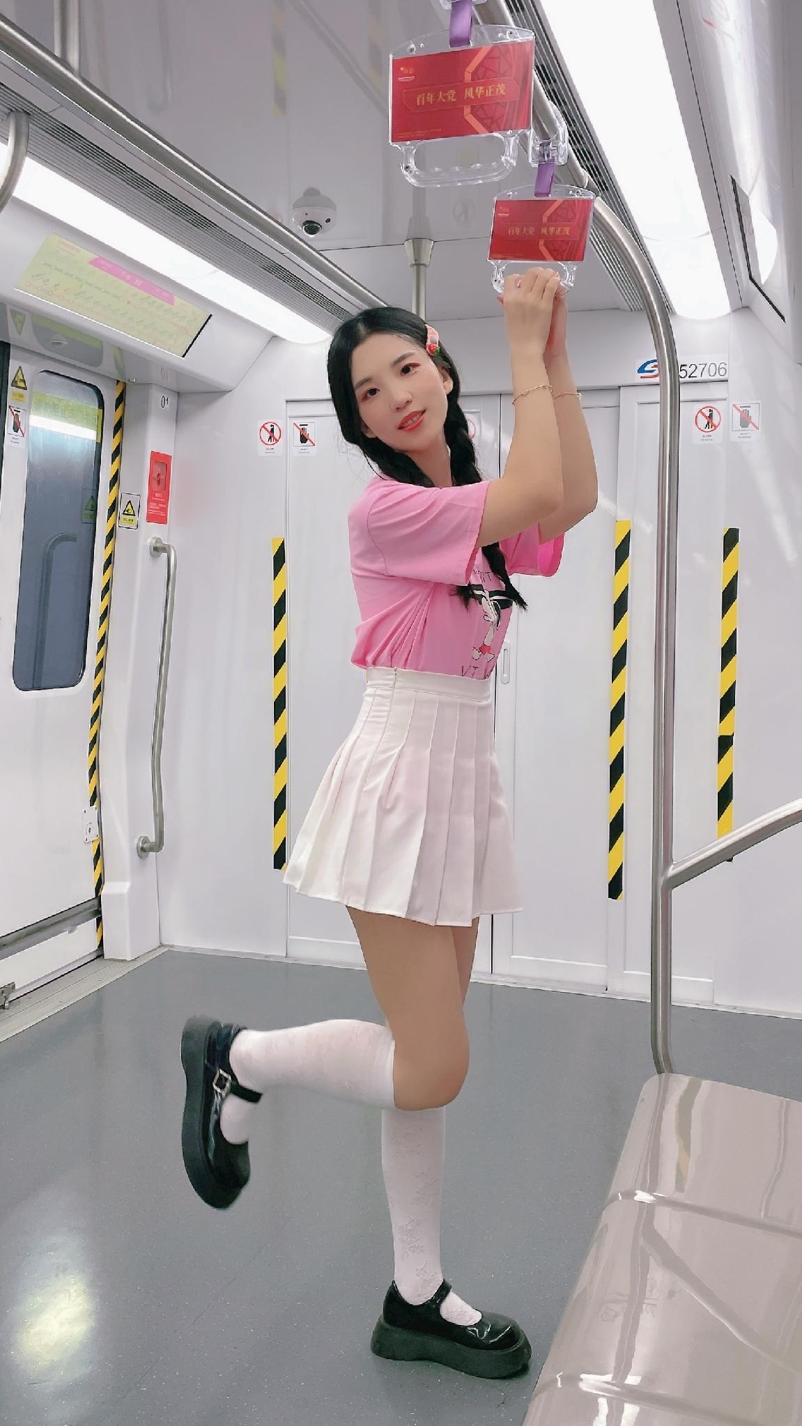 少女风写真照少女感满满[舔屏][舔屏]