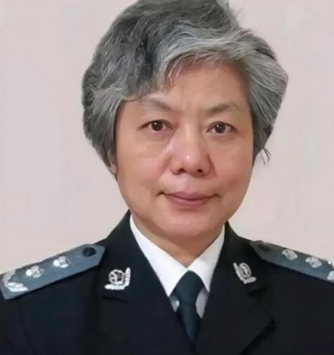 不能判刑，那就高额罚款！
李玫瑾教授建议：凡是扶了老人被要求天价赔偿的，在老人拿