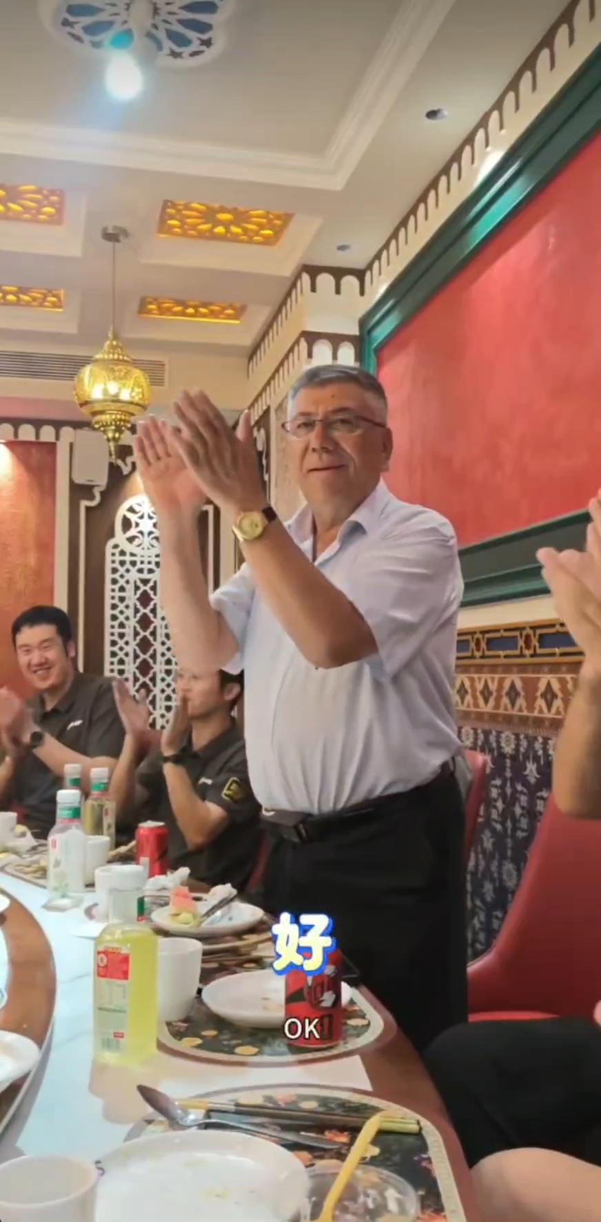 普拉的爷爷可真逗，居然要求宁波男篮拿第三名！昨天，宁波男篮在下午打完与江苏男篮的