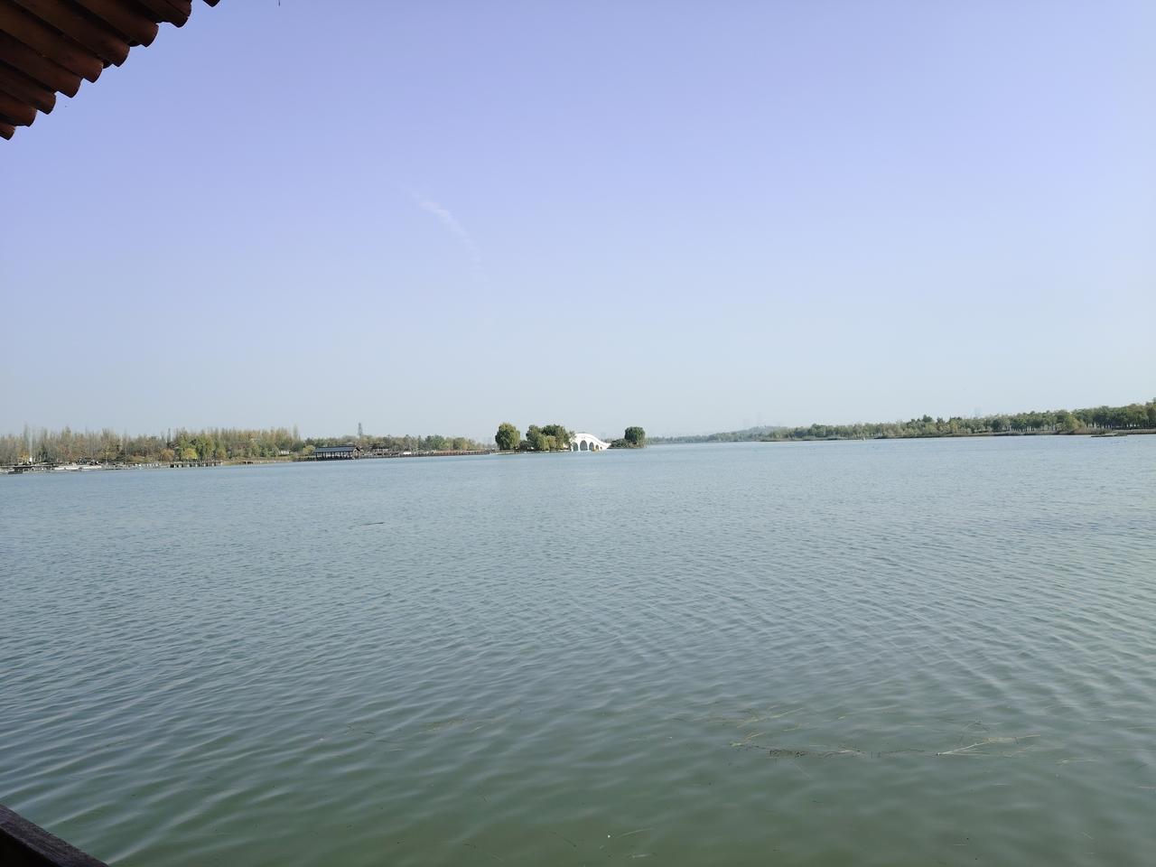 有一个人非常爱下象棋，他的开局走的很好，通常能在开局取得很大的优势，但是他的残局