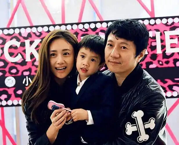 郑钧刘芸回应儿子Jagger体态争议 