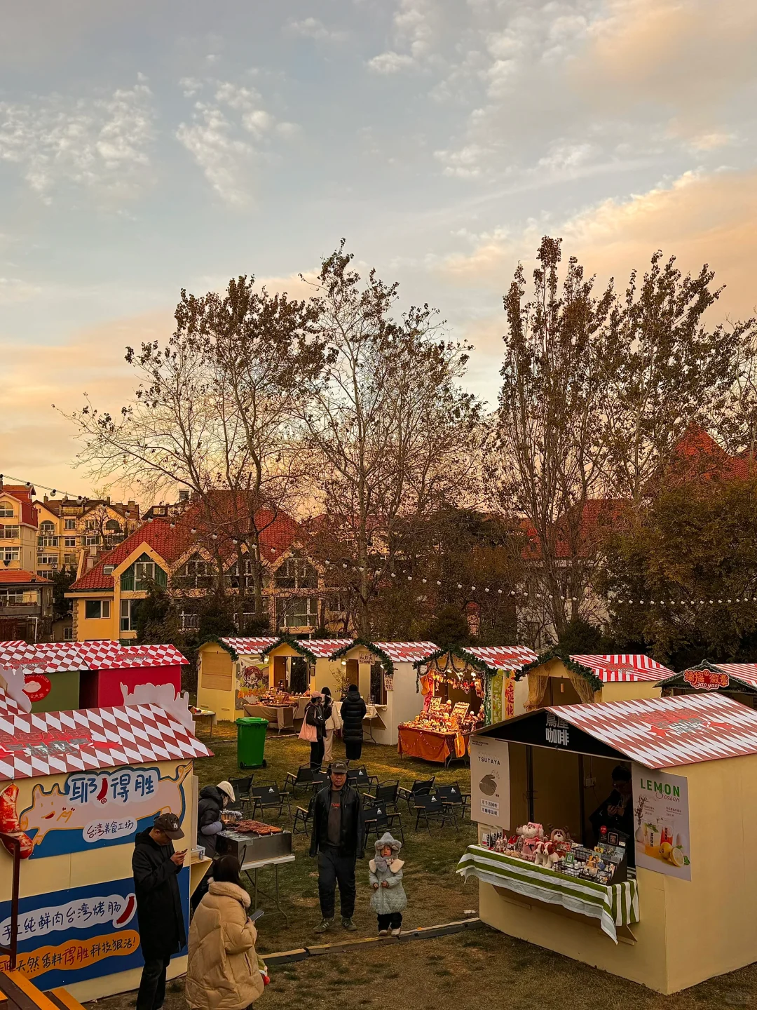 ·青岛 11.28实况！冬日集市开始啦🎄🧤🦌