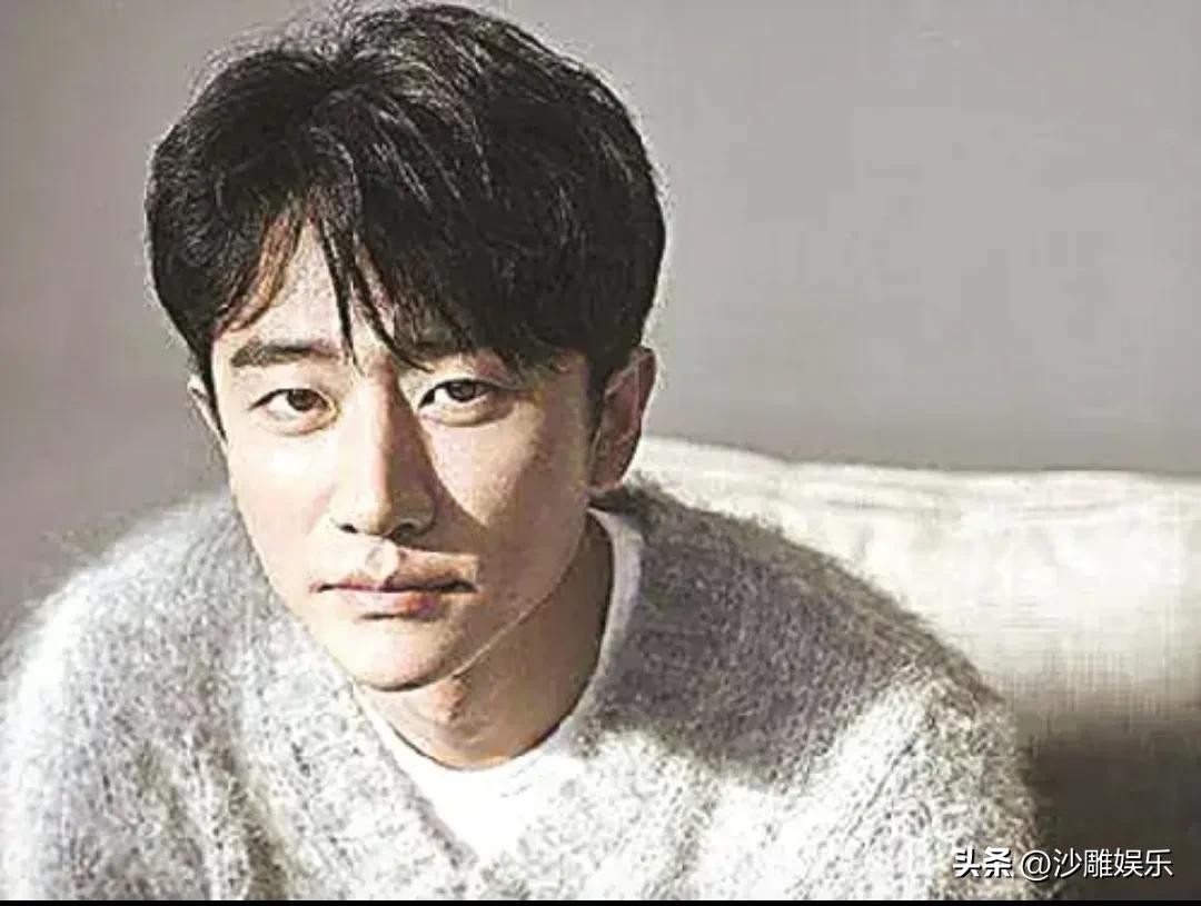 黄轩，生日聚会上喝大了！

3月3日，娱乐圈“文艺男神”黄轩又长了一岁。本来生日