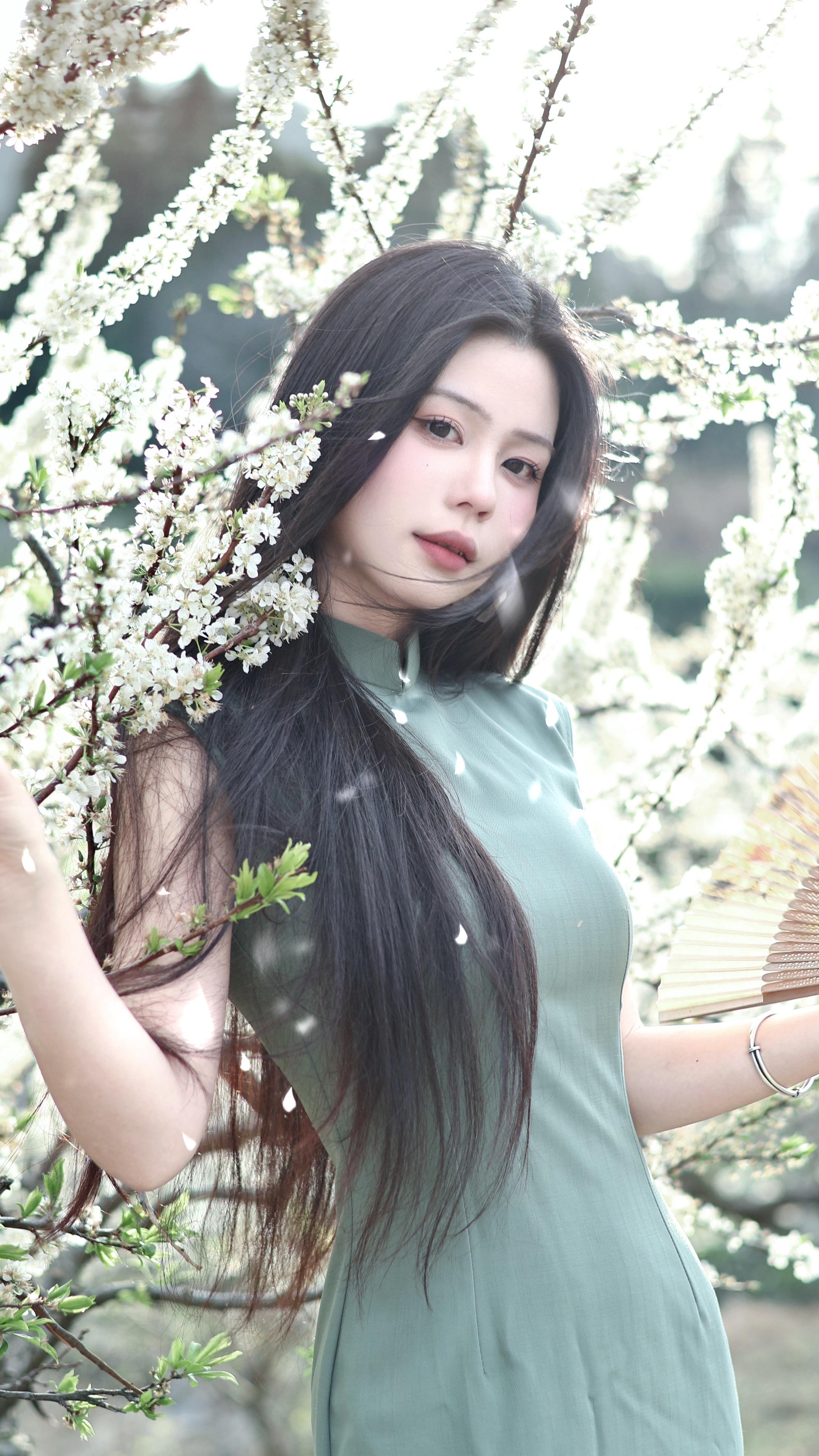 情缘若梦 长久几何。