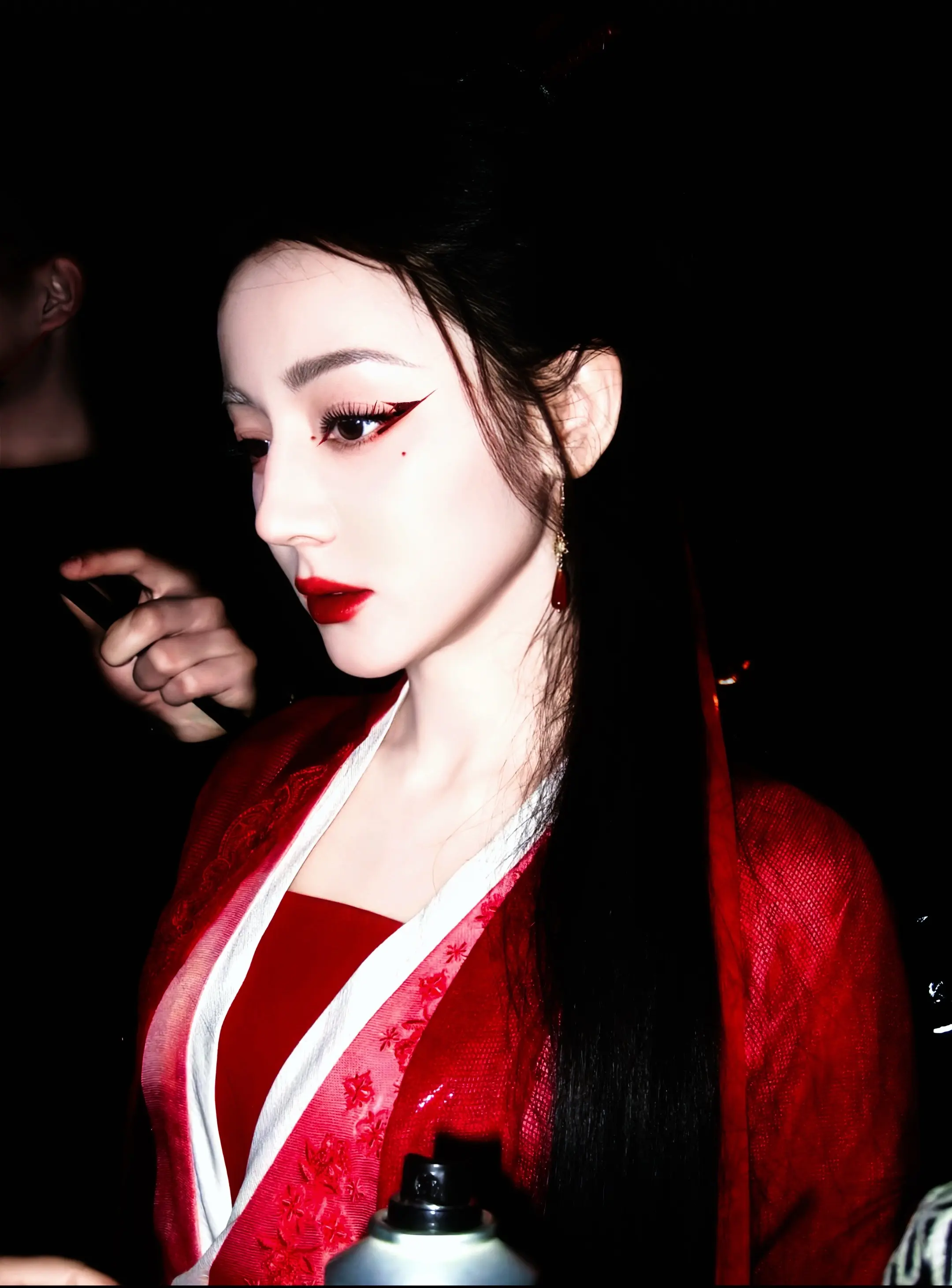 美人不是凡胎生