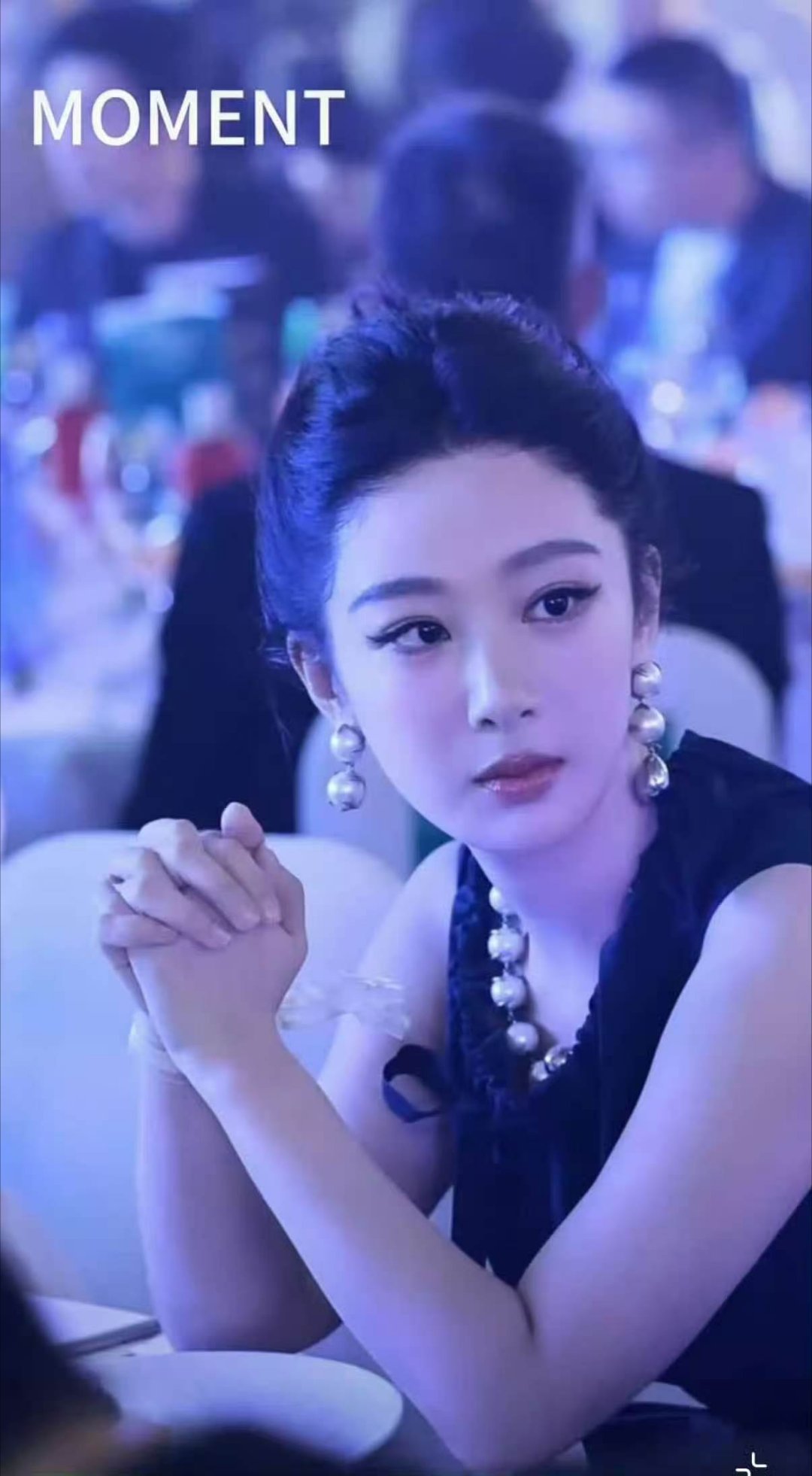 杨紫这个绝美回眸看呆了