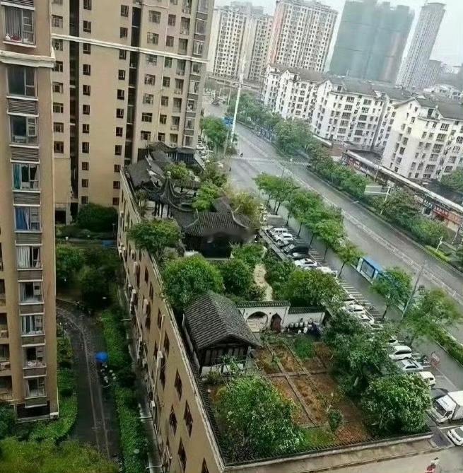 这样的环境给一千万都不卖啊 