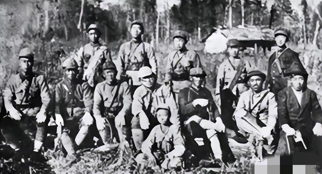1937年，延安与东北抗联失去联系，派出数十名交通员全部神秘失踪，八年后才发现他
