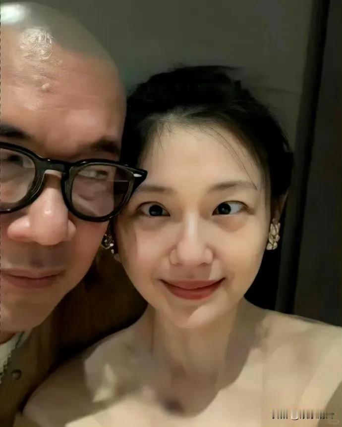 自从汪小菲和马筱梅结婚后，大S的社交动态就彻底没动静了，再也不和具俊晔秀恩爱了。