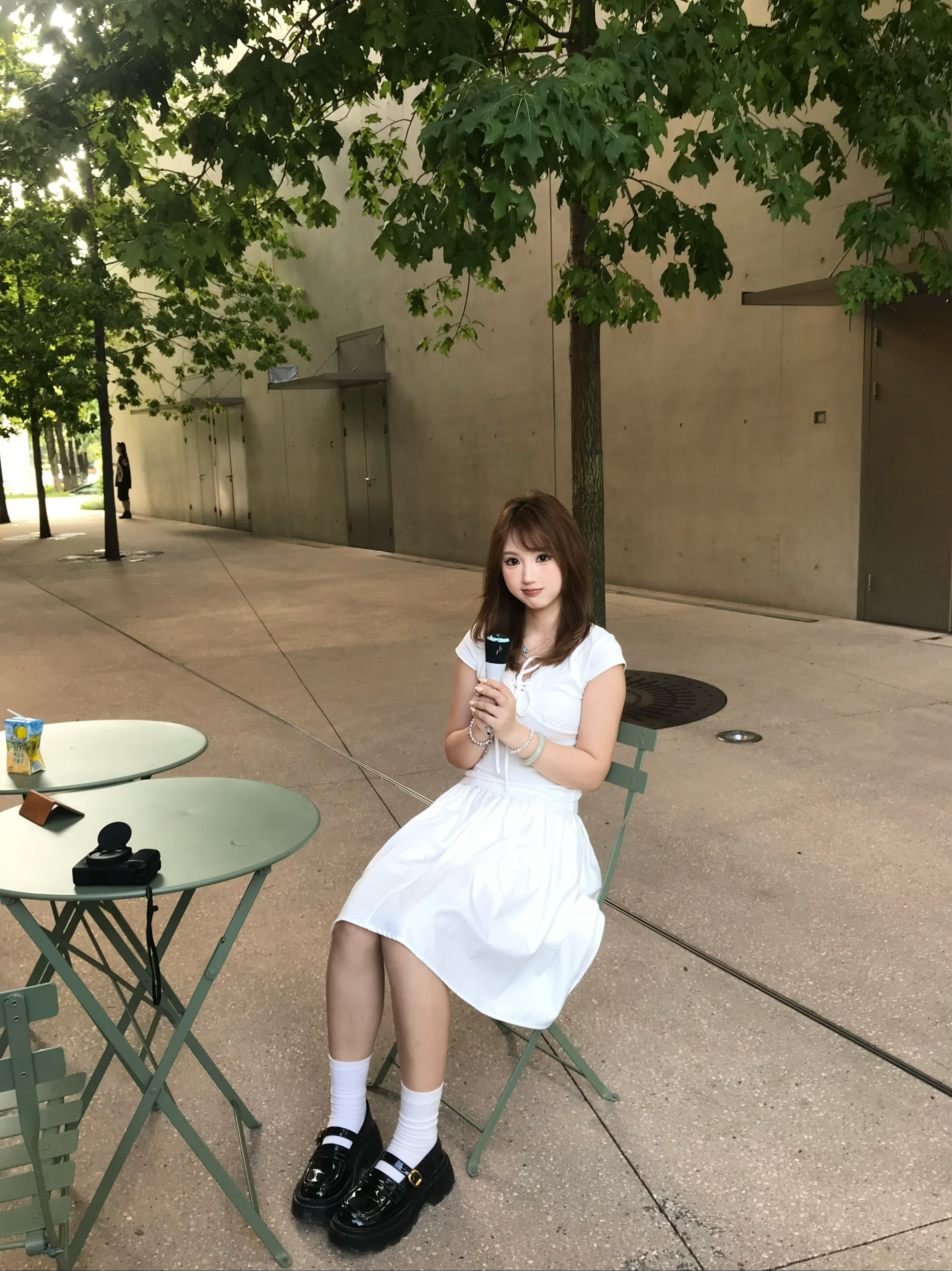 两天没更新 是因为我这两天一直在外面拍视频啊啊啊啊啊啊 剪好的视频又一直审核没有