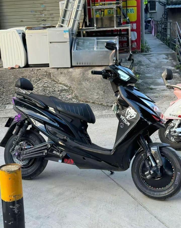 前轮一套不过万 功率不到万拉万 你拿什么比劲战四代目 lr调色 上热搜