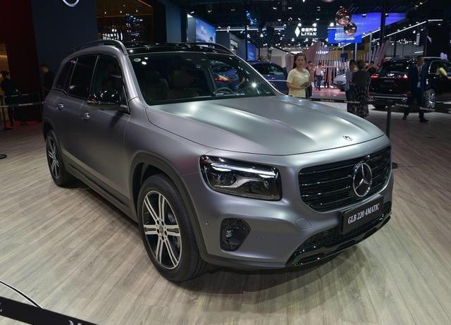 【#2023成都车展# 奔驰GLB完成中期改款亮相成都车展】奔驰GLB帮助许多人