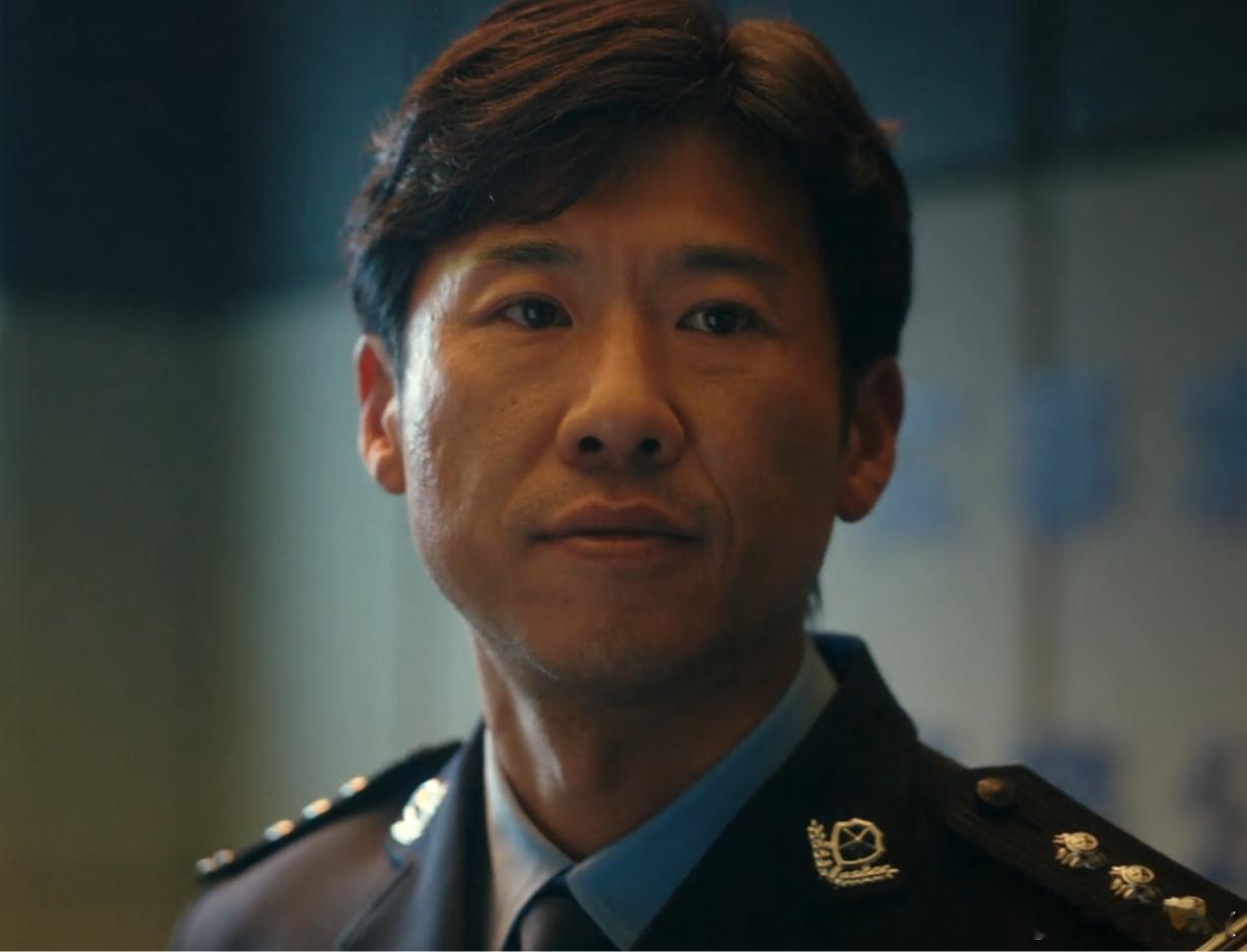 低智商犯罪抽空看完了说实话真的挺好看的因为这个开了平台会员这也说明好电视剧确实有