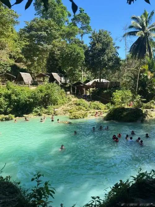 菲律宾宣布自1月16日起对中国公民免签，停留最长14天，仅限马尼拉和宿务机场入境