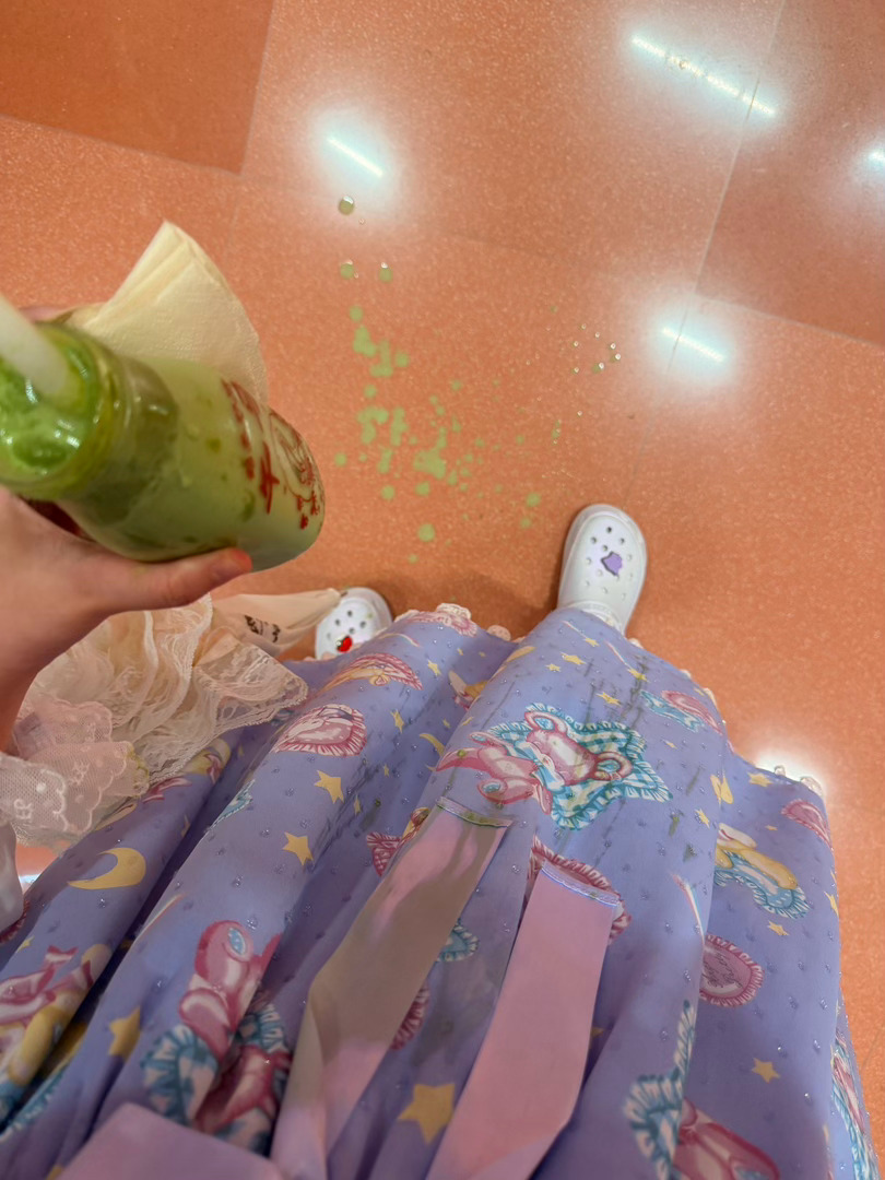 今天很难原谅这个世界 设计这个饮料的真是天才  乌鸦喝水的负面教材小天才手表就不