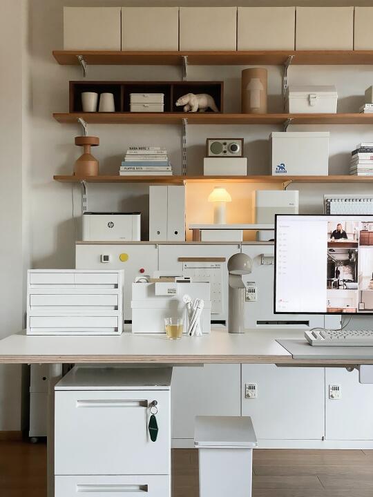 白白净净清清凉凉，属于初夏的书房～