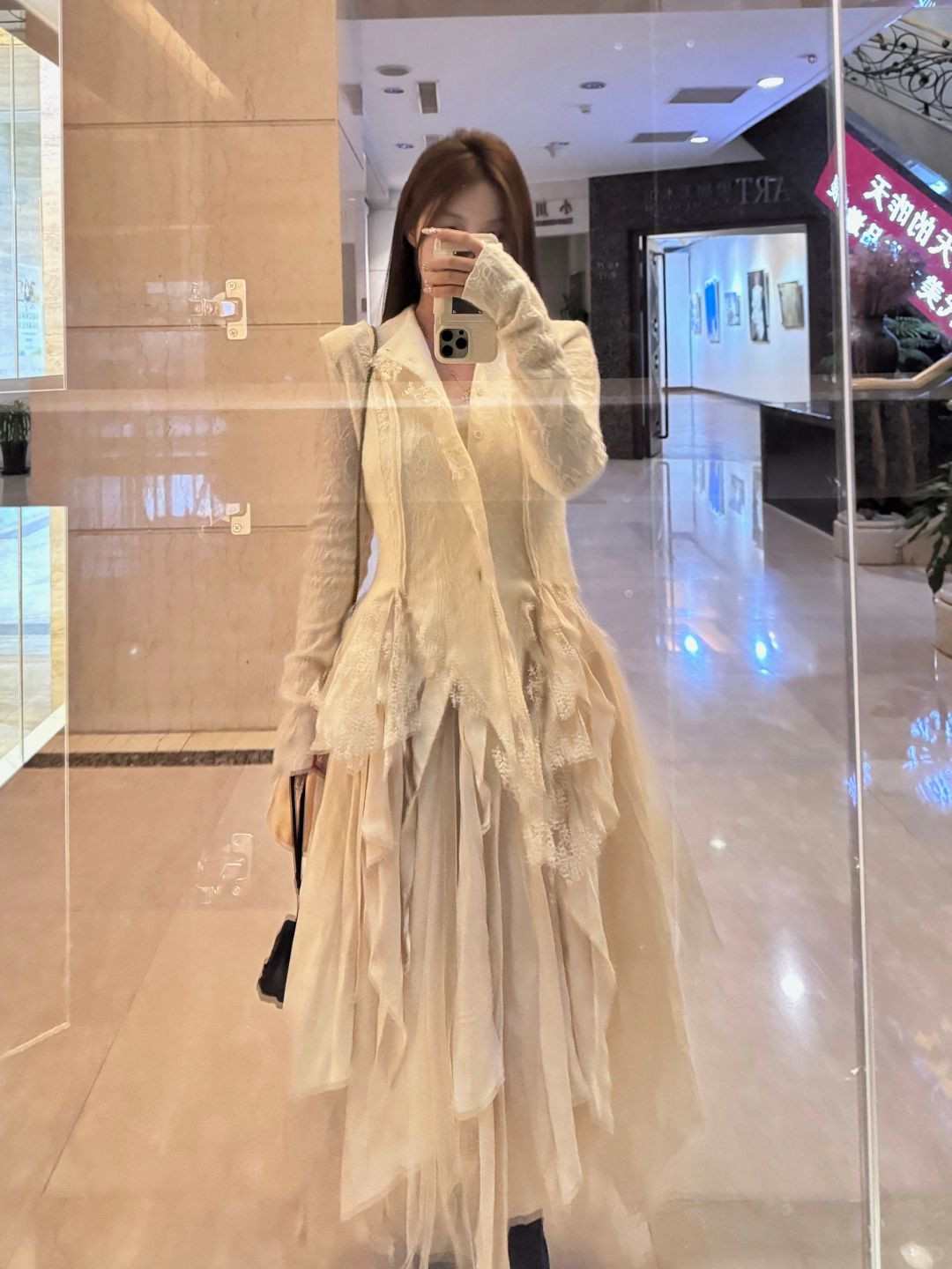 今天穿这身一直被路人看…