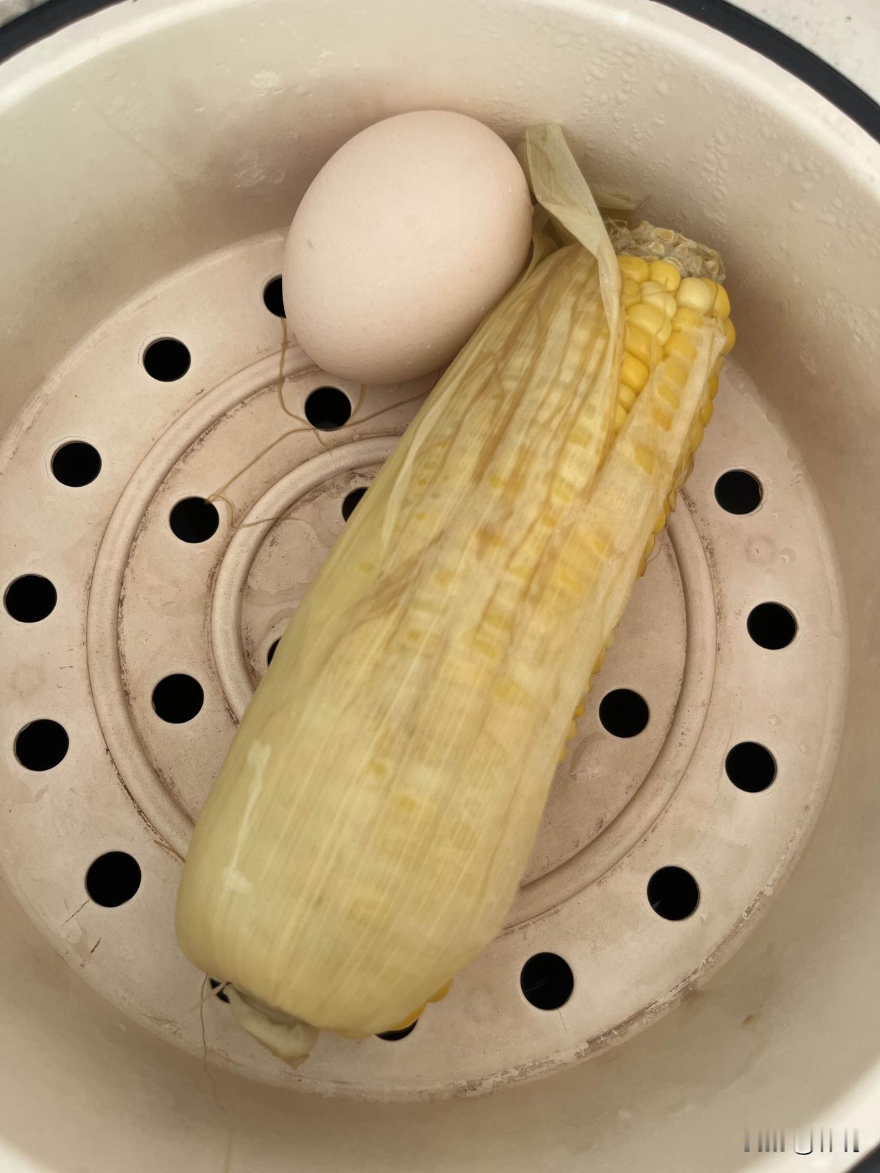 万万没想到，
一件这样的小事
也会被同事嘲笑。

我每天都是早上自己煮早餐，
带