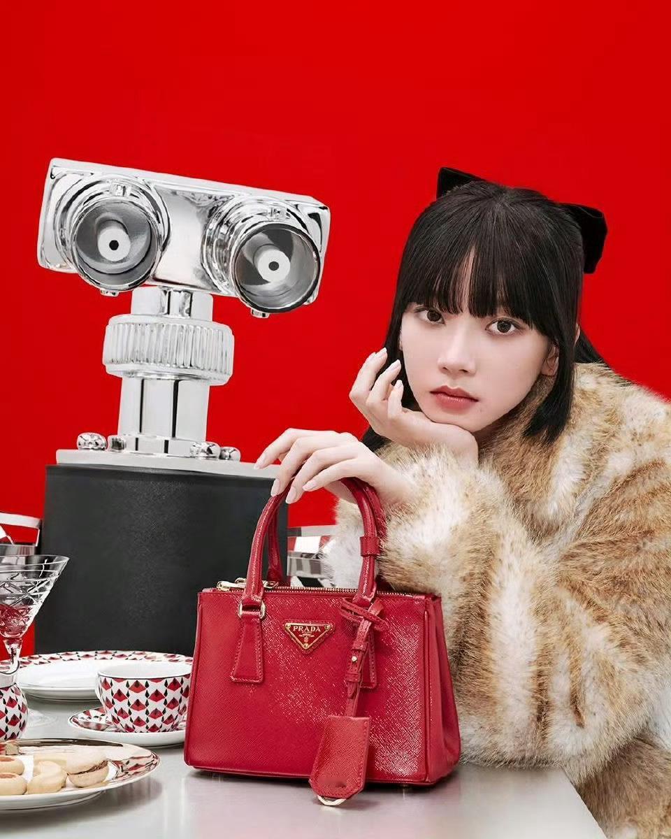柳智敏（Karina）手握Prada & Chanel Beauty两支全球广告