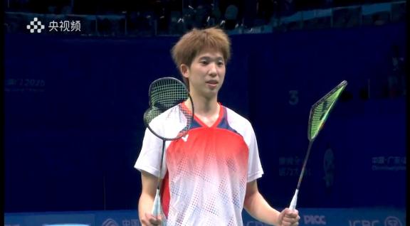 全运会羽毛球单项决赛日，浙江羽毛球队遭遇打击。
安徽队的刘毅夺冠后就在场上脱衣大