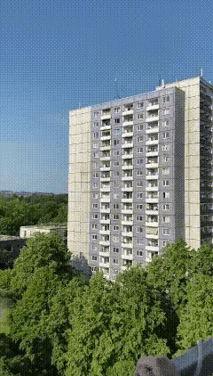 网友说，这是发生在德国的一起坠亡事件，2024年6月20日，一33岁的突尼斯籍男