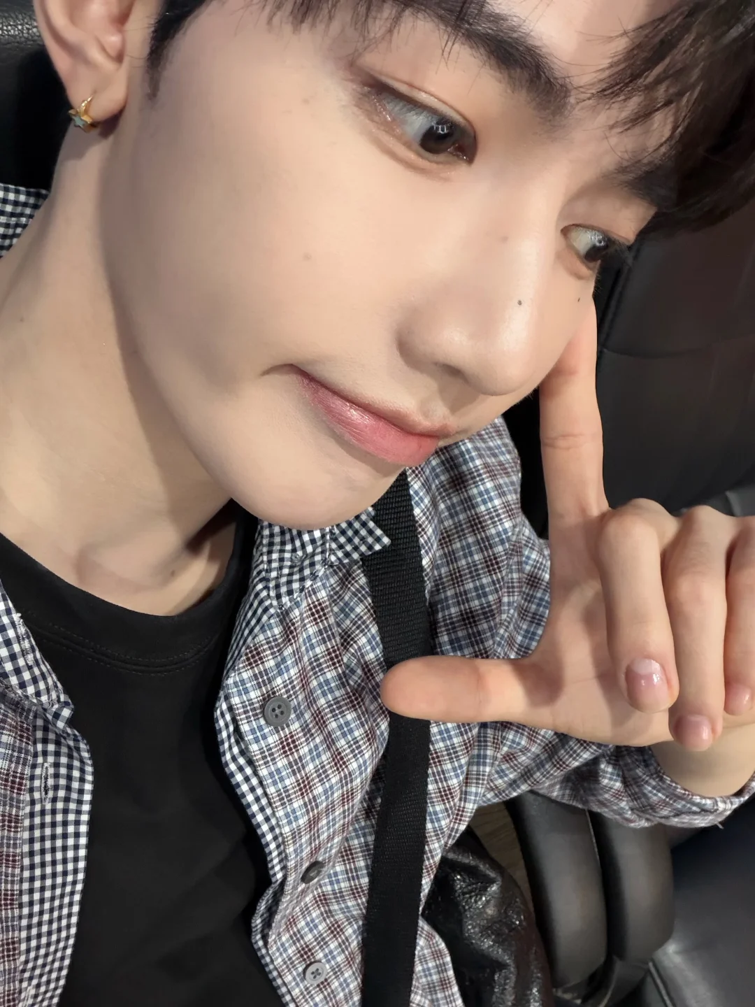 Weverse更新 自拍昊