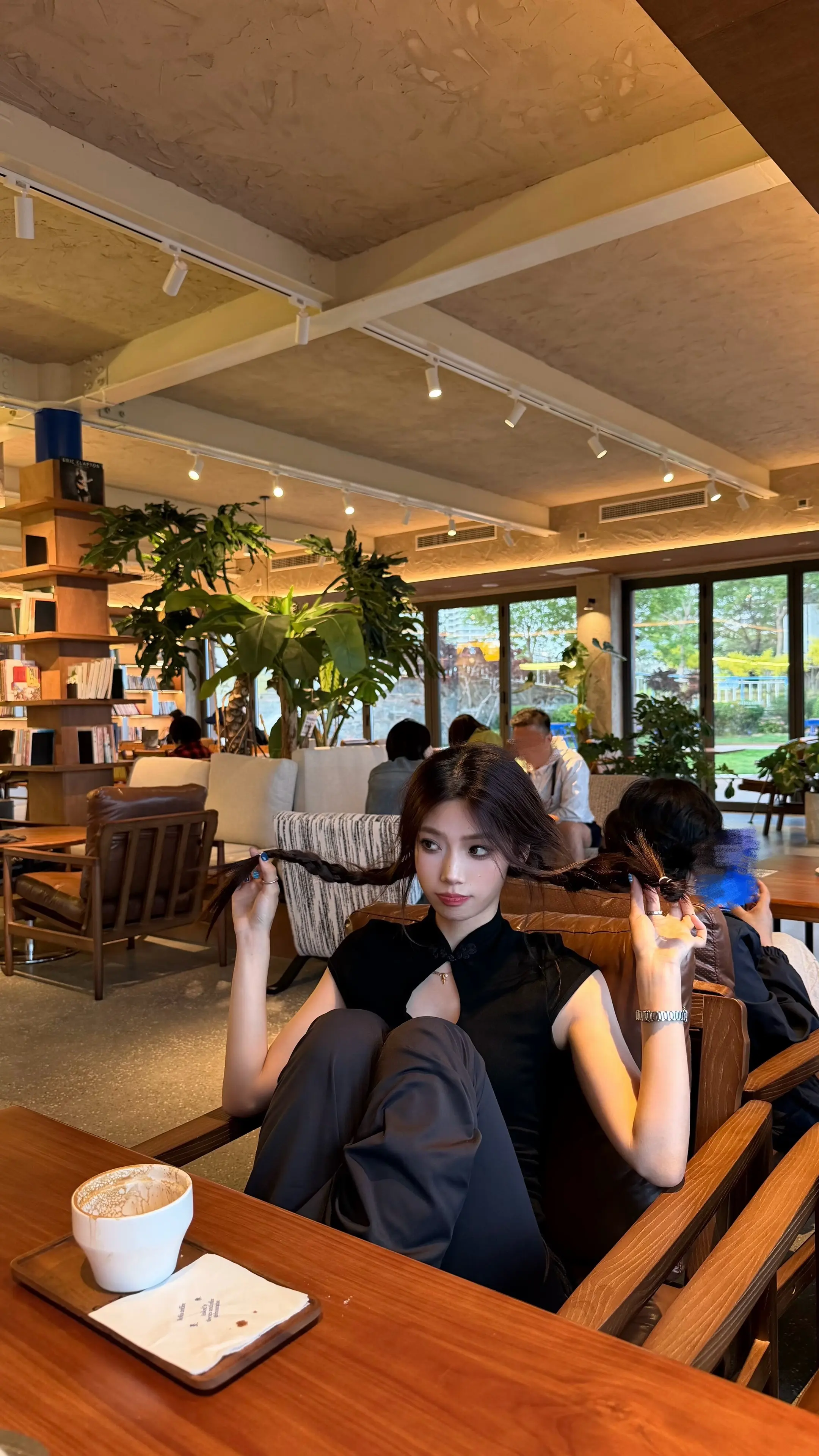 ᶻz ₍^>ヮ<^₎🥙☕️