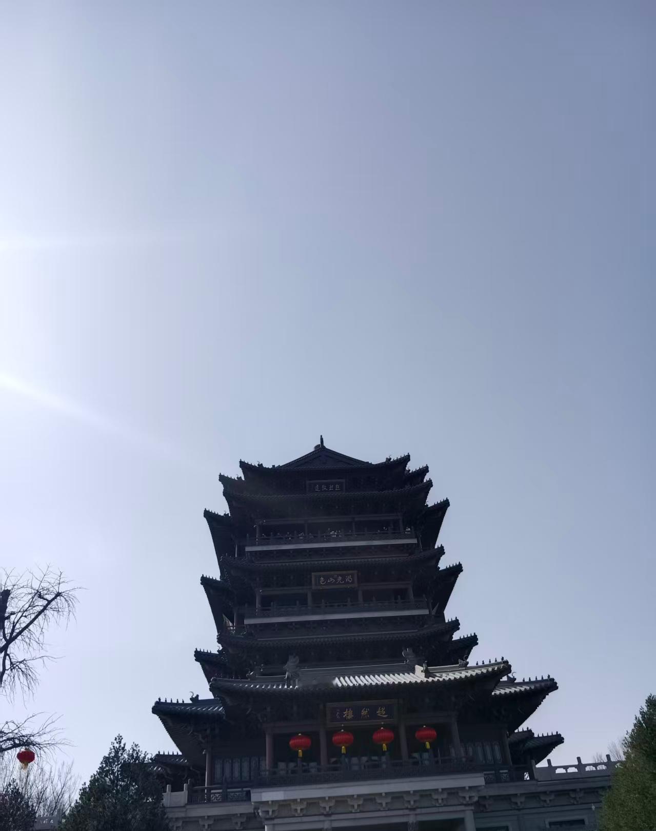 今年春天最想实现的心愿今年春天，愿每一个努力的日子都开花结果，愿所有的梦想都在温