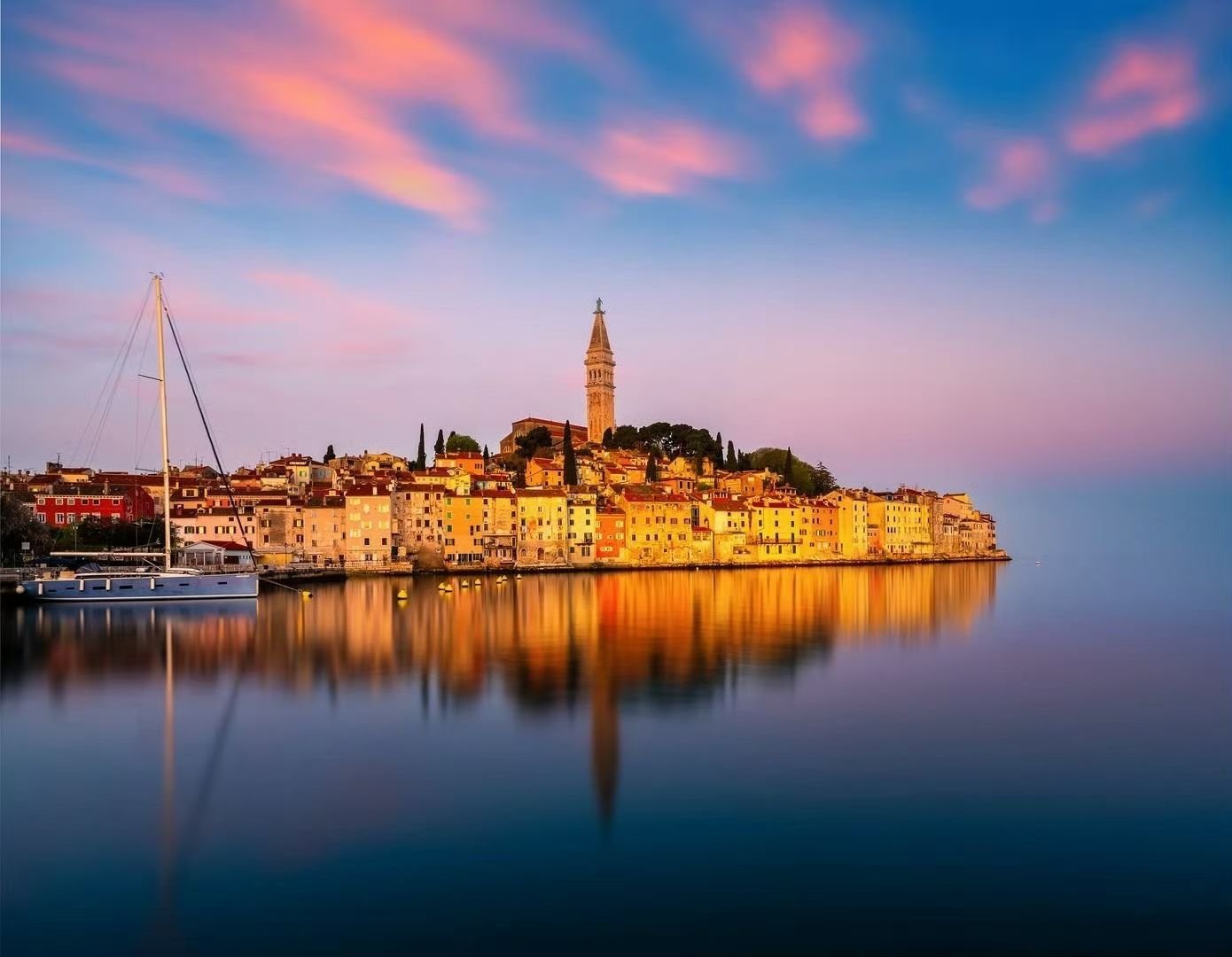 春夏之交，是东欧与中欧绽放极致绚烂的时节。让我们在这片被上帝偏爱的光影之地，把绝