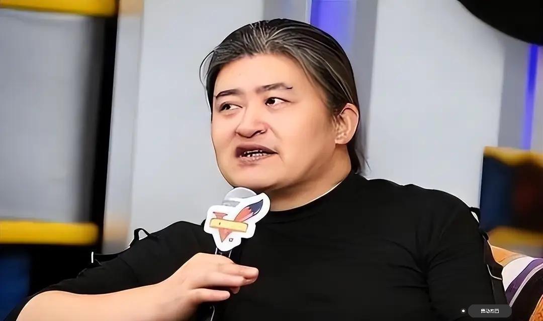我认为唱功最好的3大男歌手，你认可吗？
第一位刘欢，无论你是否喜欢刘欢的歌曲，都