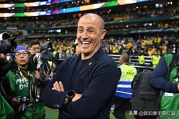 乌兹足协官员近几年肯定不关注中超。