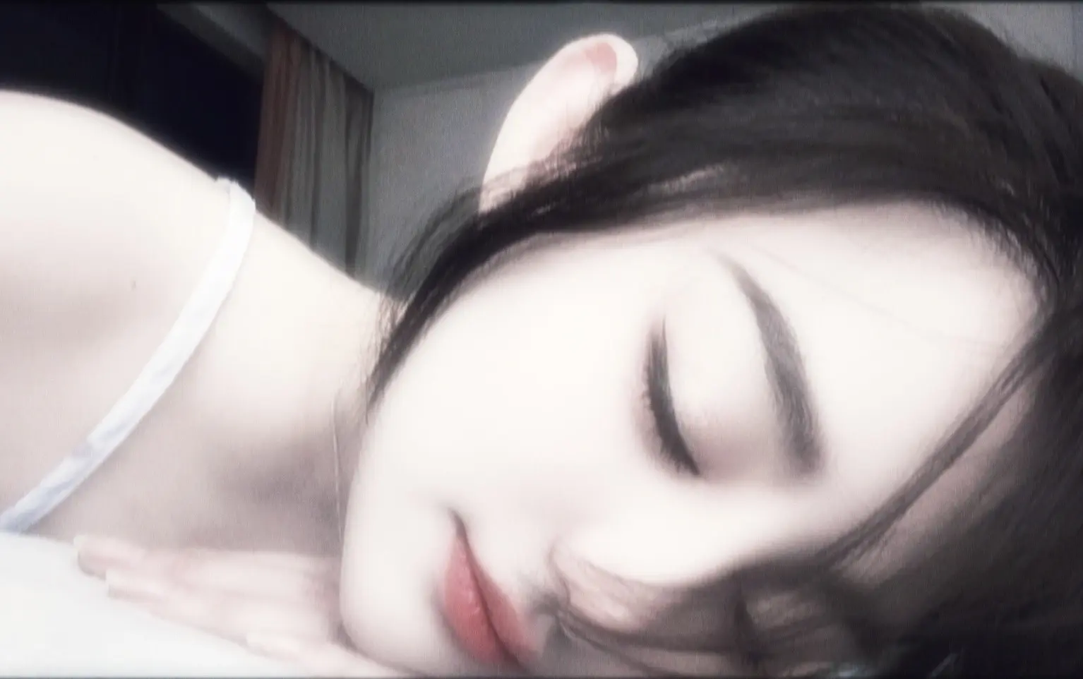 我做了一个小时候的梦 梦里是很远之外很久以前 好像是夏天呢🐛