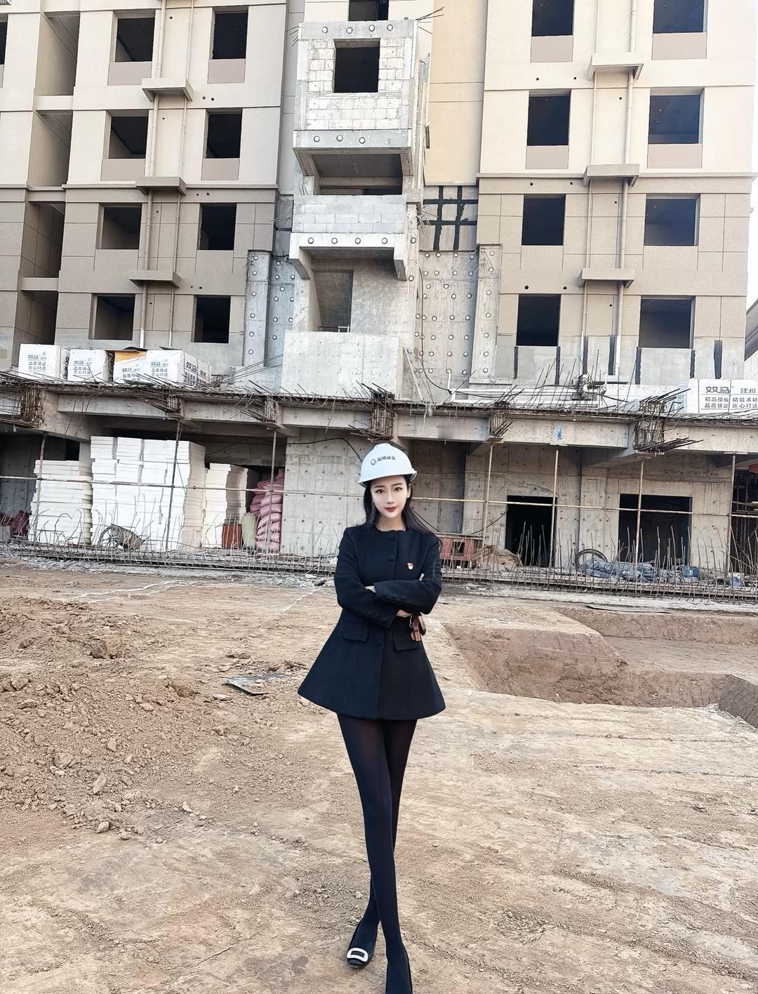 这么优秀的女人，怎么会搞建筑呢？感觉现在建筑行业不景气啊！