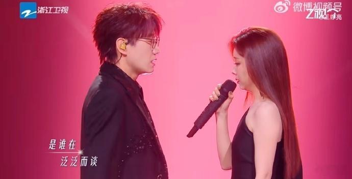 谭松韵王铮亮小半对唱 音色兼容性也太强了，一灵一动一稳一柔，互补感直接拉满，成就