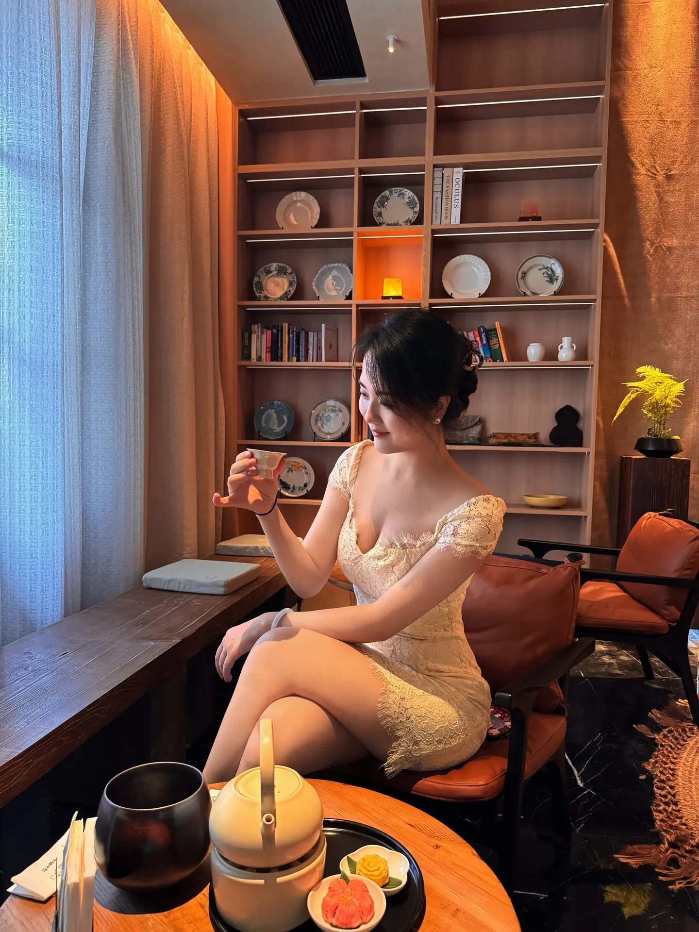 我们曾如此渴望命运的波澜，最后才发现，人生最曼妙的风景，竟是内心的淡定与从容