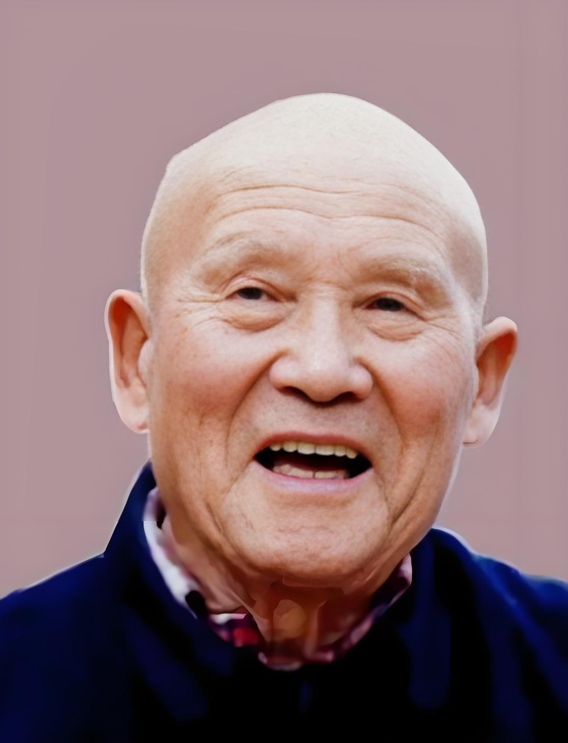 他是中国最长寿的老红军，没有之一。47岁才参军，63岁才娶上媳妇，66岁当爹，一